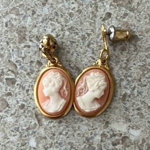 Vintage Victorian cameo dangle earrings
